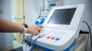 EKG în Cluj-Napoca: 10 Indicii Că Este Momentul Să Îți Verifici Inima